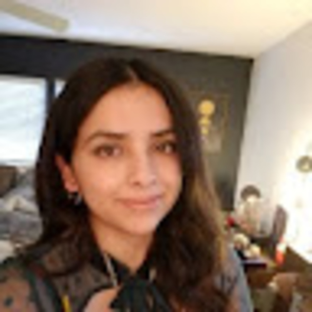 Meet your Posher, Jennifer